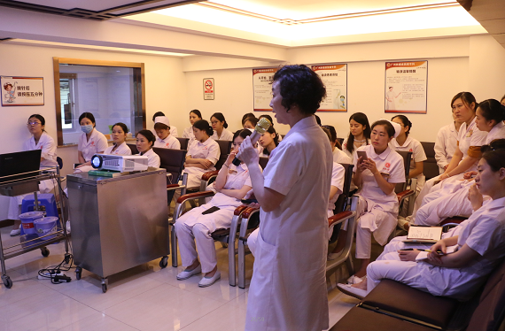 ���ݷ���Ƥ����ҽԺ